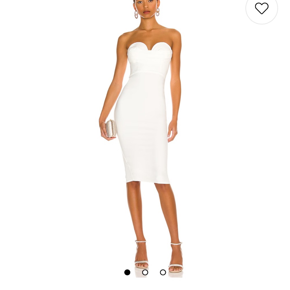 Elegant White Strapless Dress